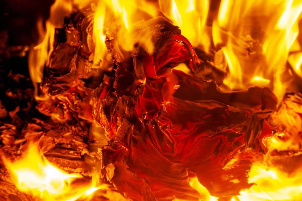 Brennendes Papier Kamin Feuer Und Asche — Stockfoto