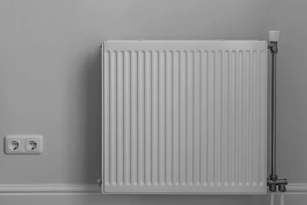 White Steel Panel Heating Radiator Room — Foto de Stock