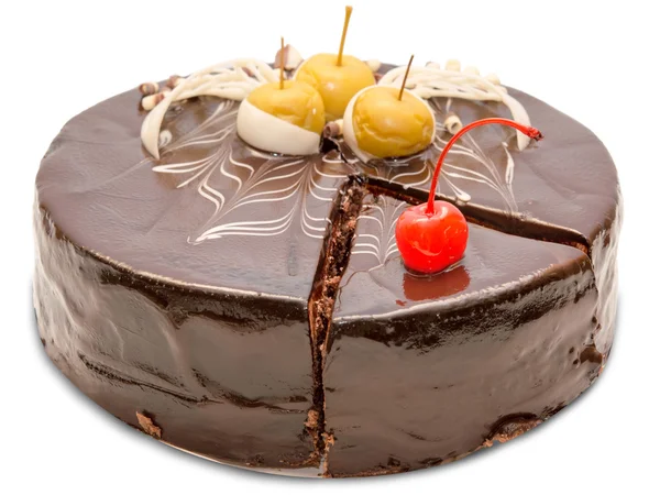 Шоколадный торт на белом фоне — стоковое фото