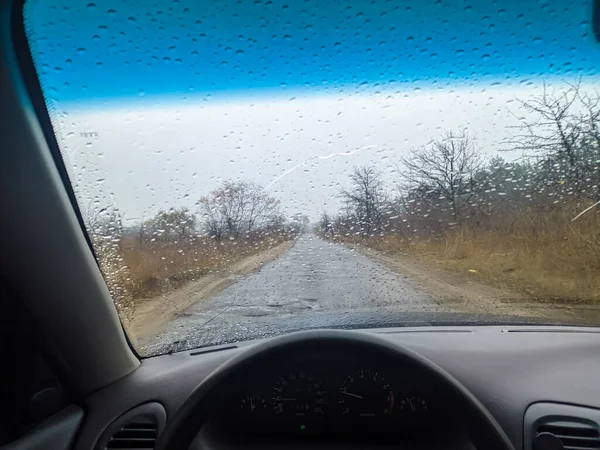 Краплі Склянці Автомобіля Водити Машину Дверей Подорожувати Погану Погоду Водій — стокове фото