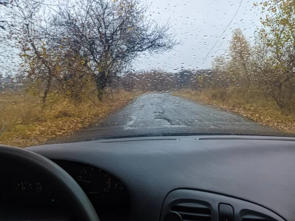 Капли Дождя Стакан Машины Веди Машину Двери Путешествовать Плохую Погоду — стоковое фото