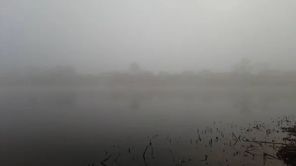 Природный Ландшафт Водой Закат Восход Солнца Воде Красивая Река Озеро — стоковое фото