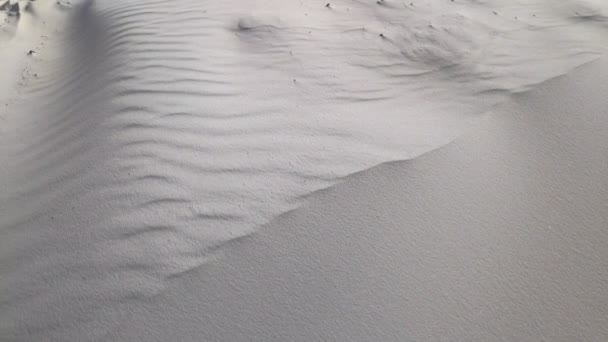Poušť Bílý Písek Silnice Poušti Duny Zrnka Písku Bílý Křemenný — Stock video