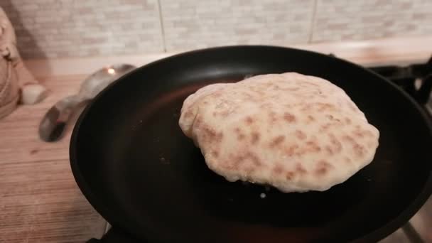 Fazer Bolos Bolos Com Queijo Massa Pão Com Queijo Cozinhando — Vídeo de Stock