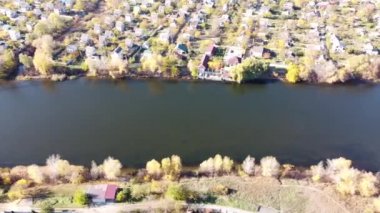 Üst görüş alanı. İnsansız hava aracı manzarası. Ukrayna. Yukarıdan manzara çok güzel. Yukardan sade. Ukrayna toprakları. Ukrayna 'nın manzaraları.