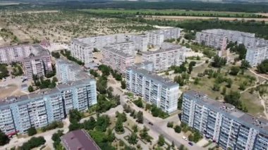 Üst görüş alanı. İnsansız hava aracı manzarası. Ukrayna. Yukarıdan manzara çok güzel. Yukardan sade. Ukrayna toprakları. Ukrayna 'nın manzaraları.