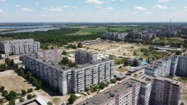 Üst görüş alanı. İnsansız hava aracı manzarası. Ukrayna. Yukarıdan manzara çok güzel. Yukardan sade. Ukrayna toprakları. Ukrayna 'nın manzaraları.