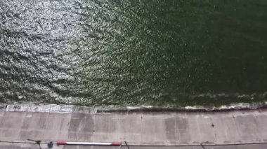 Üst görüş alanı. İnsansız hava aracı manzarası. Ukrayna. Yukarıdan manzara çok güzel. Yukardan sade. Ukrayna toprakları. Ukrayna 'nın manzaraları.