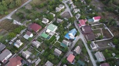 Üst görüş alanı. İnsansız hava aracı manzarası. Ukrayna. Yukarıdan manzara çok güzel. Yukardan sade. Ukrayna toprakları. Ukrayna 'nın manzaraları.