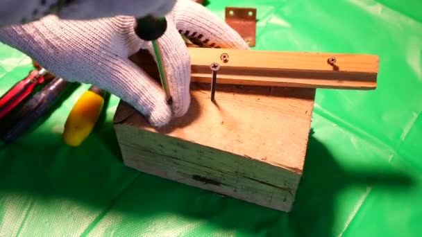 Răsucire Șurubelniță Instrumente Lucru Șurubelniță Șuruburi Lucrează Atelier Șurub Șurubelniță — Videoclip de stoc