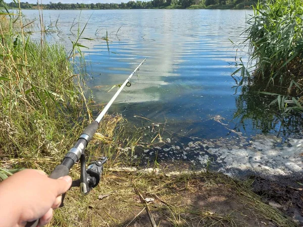Fischerei Fischer Mit Angelrute Angeln Ufer See Und Angelrute Angelhaken — Stockfoto