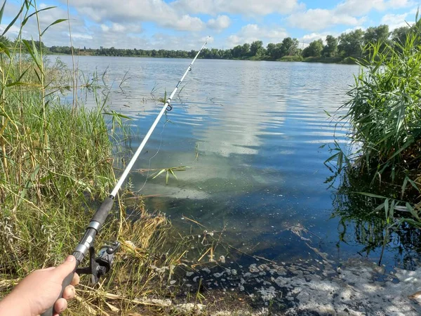 Fischerei Fischer Mit Angelrute Angeln Ufer See Und Angelrute Angelhaken — Stockfoto