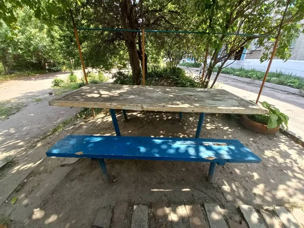 Oude Houten Tafel Tuin Tafel Het Prieel Sovjet Meubilair Oekraïense — Stockfoto