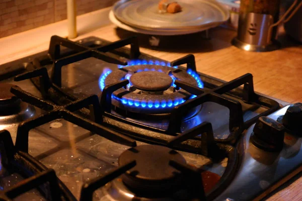 Gas Burns Gas Hob Gas Turns Blue Flame Appears Gas — Stock Photo, Image