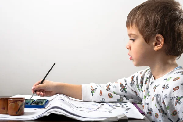 Kid drawing — Stock Photo, Image