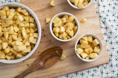 yemekleri fırında elma