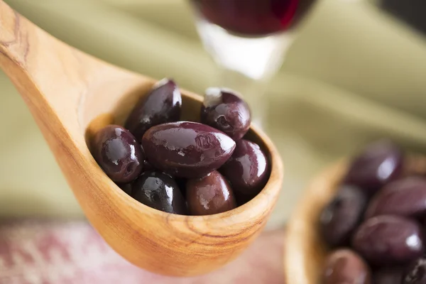 Scoop of Olives — Stock Photo, Image