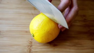 Taze limon Dilimleme