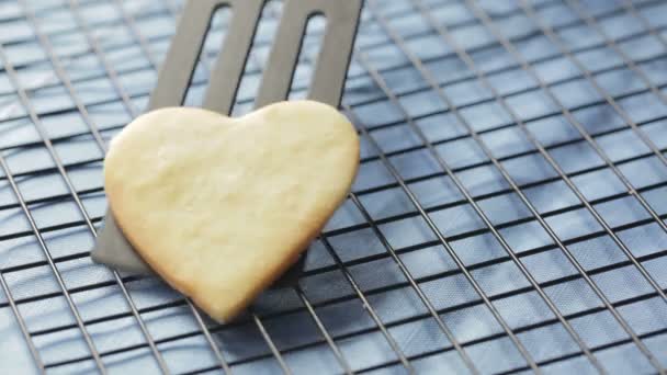 Cooling Heart Cookies — Vídeo de Stock