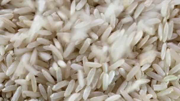 Detailní Záběr Hnědou Rýži Posypanou Hromadou — Stock video