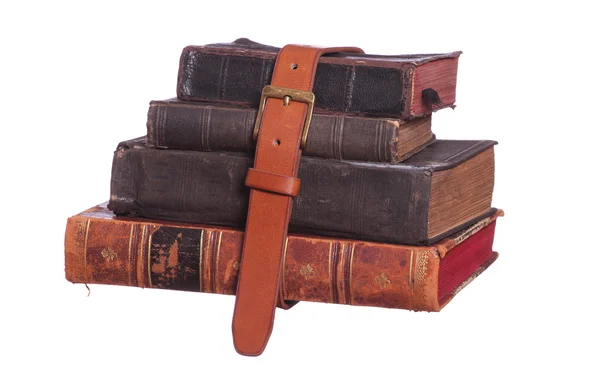 Pila di vecchio libro con cintura — Foto Stock