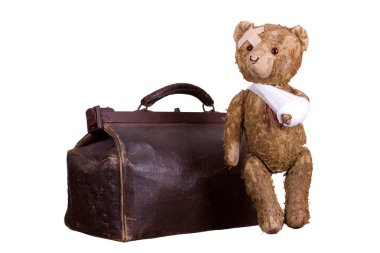 Yaşlı hasta teddybear eski çanta