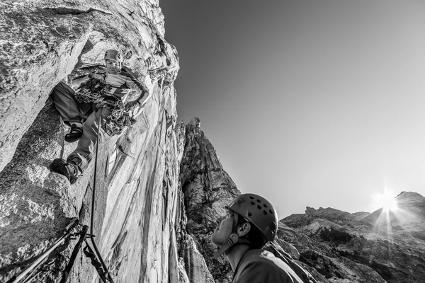 Climbing team. — Stock Photo, Image