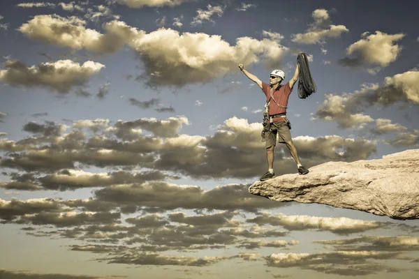 Climber on the edge. — Stock Photo, Image