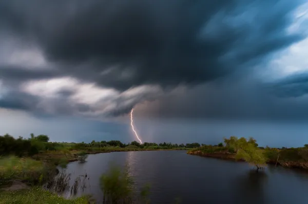 Blitzlichtgewitter — Stockfoto