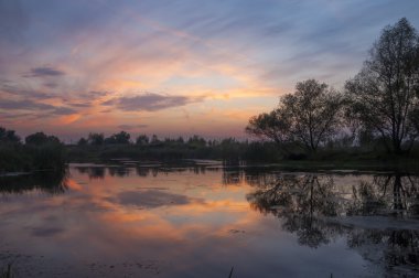 manzara günbatımı Nehri üzerinde