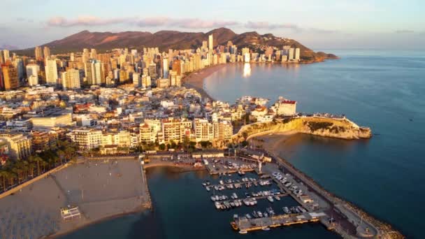 Top view of the city of Benidorm, a resort city at the eartern coast of Spain. Valencia, Costa-Blanca, UHD, 4K — Stock Video