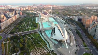 Barselona, Valencia - 20 Ekim 2021: sanat ve bilim şehri. Bilim Müzesi. Valencia, İspanya, UHD, 4K