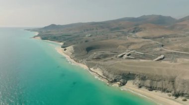 Fuerteventura kum tepelerinin en üst görüntüsü. Kanarya Adaları 'nın hava görüntüsü.