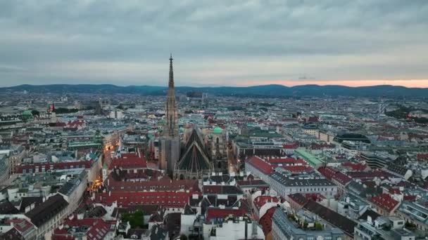 Aerial Moving Stephens Cathedral Bécsben Ausztriában — Stock videók