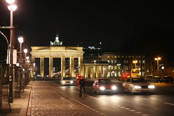 Brandenburger tor (brandenburg gates) i berlin, Tyskland. Stockbild