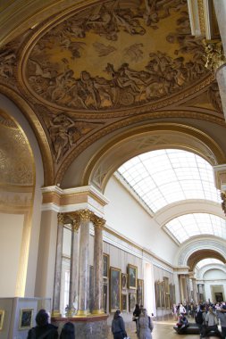 Louvre paris