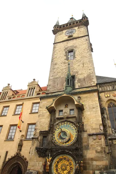 Hôtel de ville sur une zone à Prague — Photo