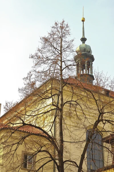 Arkitekturen av gamla Prag — Stockfoto