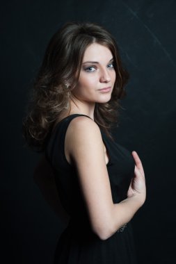 güzel esmer.