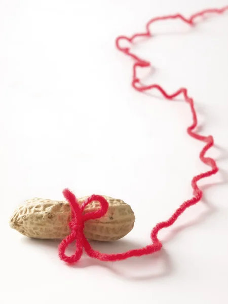 ピーナッツの飴と鞭の概念 — ストック写真