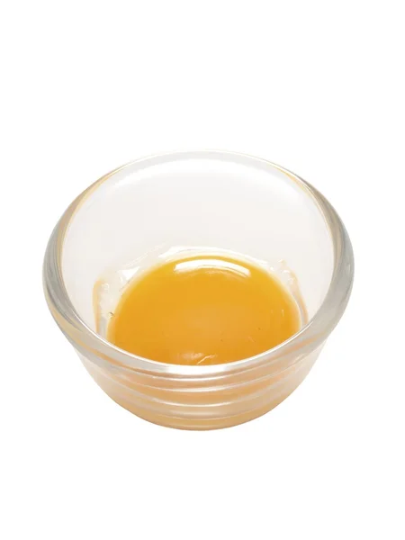 Отдельный яичный желток — стоковое фото