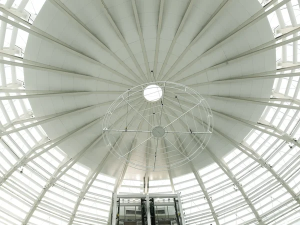 Espacio edad techo cúpula blanca —  Fotos de Stock