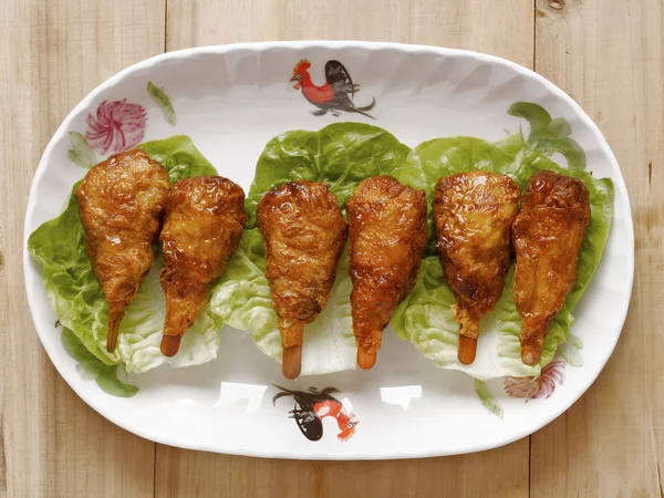 Vegetarian mock chicken drumsticks — Stock Photo, Image