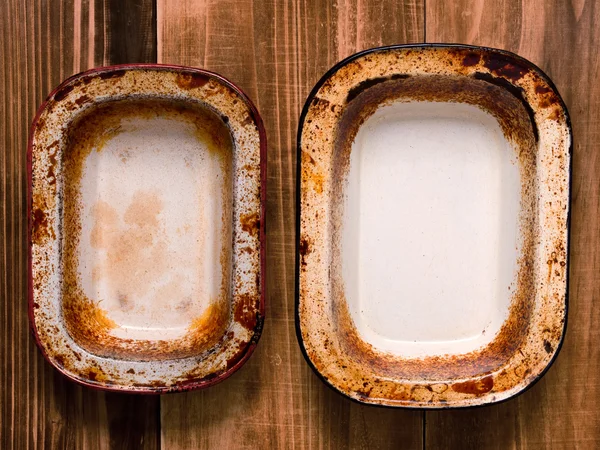 Rustikale schäbige Kuchenpfannen — Stockfoto