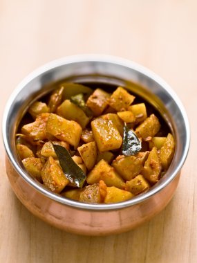 Vejetaryen Hint patates masala köri