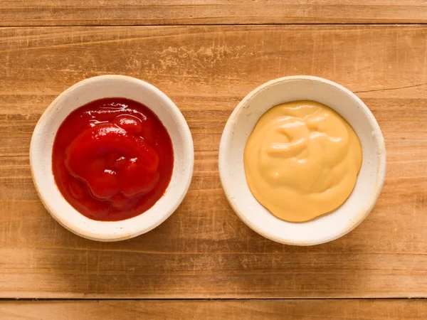 Sauce tomate et moutarde rustique — Photo