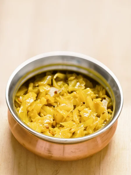Indyjski wegetariańska kapusta thoran — Zdjęcie stockowe