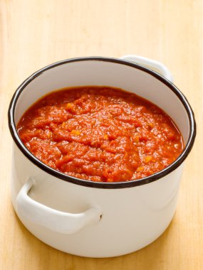 ev yapımı İtalyan domates sosu