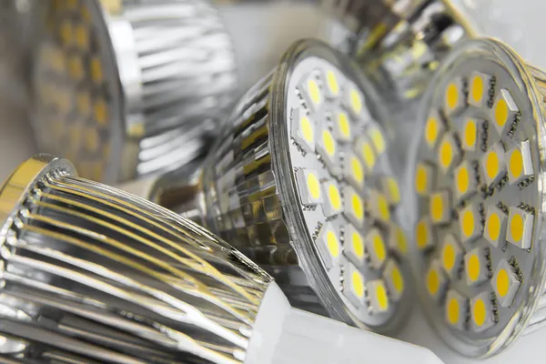 Bombillas led GU10 con SMD de 3 chips — Foto de Stock