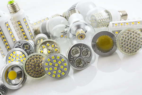 GU10 and E27 LED lamps with a different chip technology also co — Stock Photo, Image